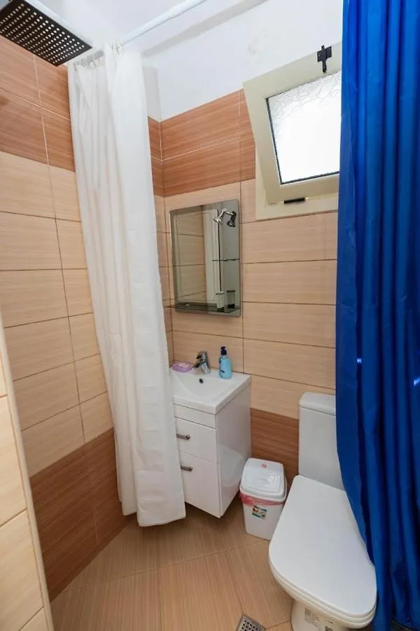 Vlorë Premier Guest House אלבניה